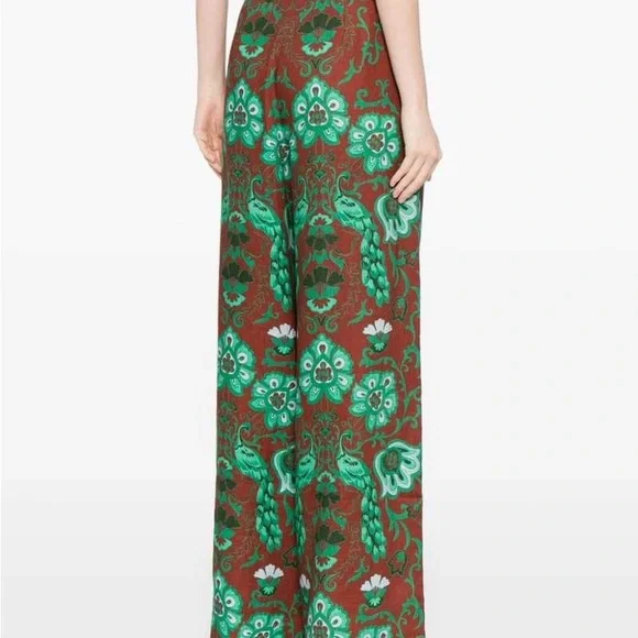 Cara Cara Two-Piece Set - Picture 4 of 5